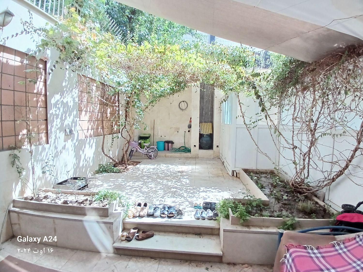 آپارتمان ۱۱۰ متر در شیخ بهایی حیاط اختصاصی|فروش آپارتمان|اصفهان, خلجا|دیوار