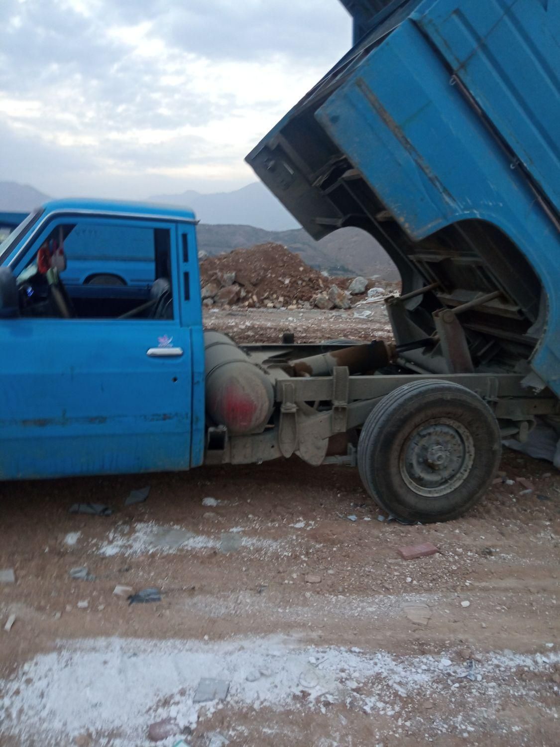 حمل نخاله و مصالحه با نیسان کمپرسی|خدمات حمل و نقل|تهران, هفت حوض|دیوار