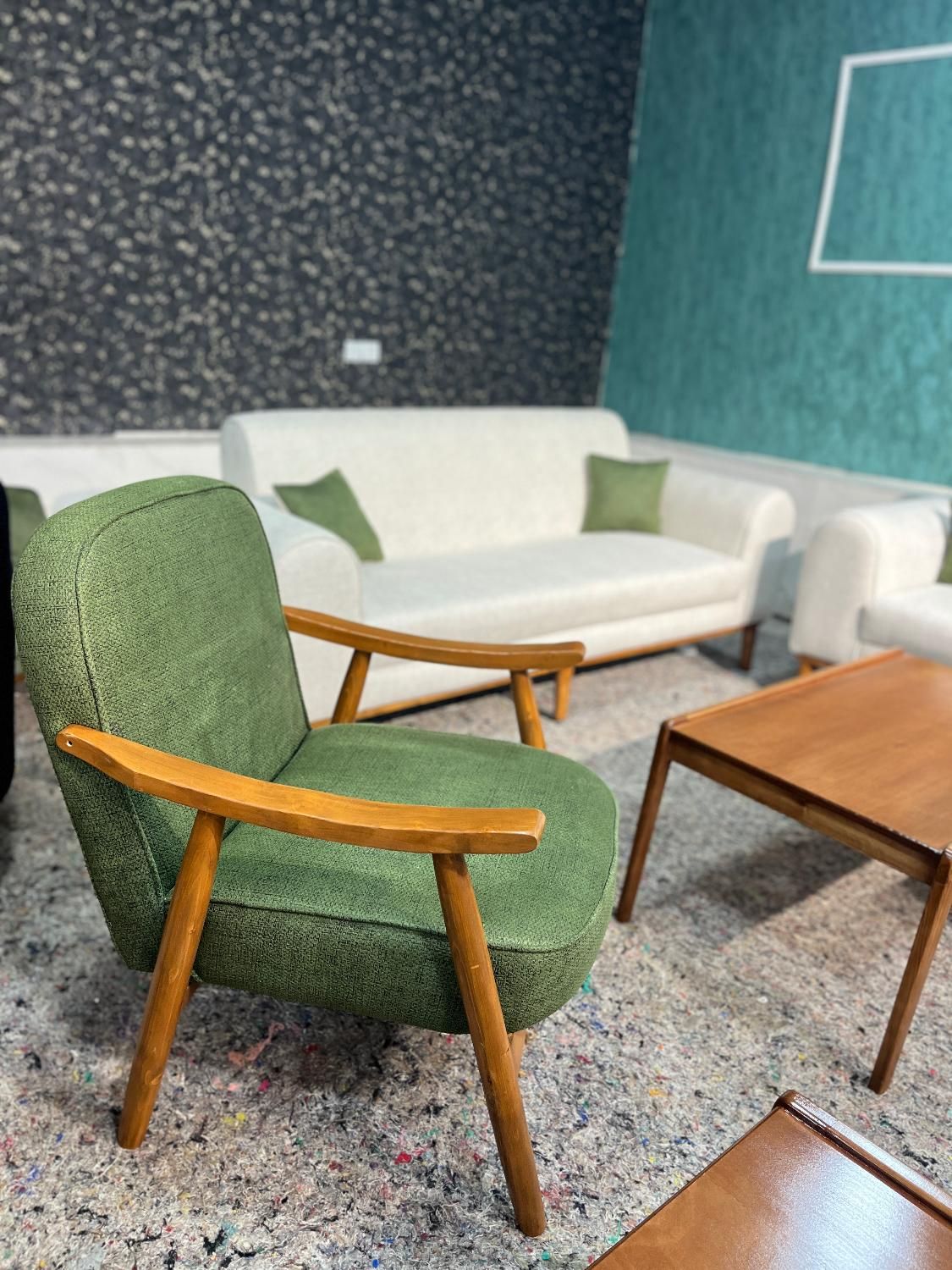 مبل*مینیمال*|مبلمان خانگی و میز عسلی|رشت, فرزانه|دیوار