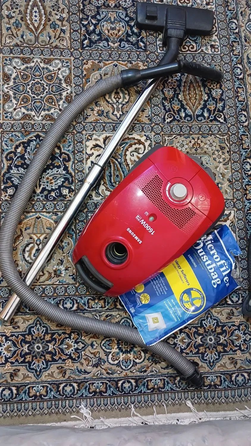 جاروبرقی سامسونگ کم کارکرده،تمیز و سالم|جاروبرقی، جارو شارژی، بخارشو|شاهین‌شهر, بانک استان|دیوار