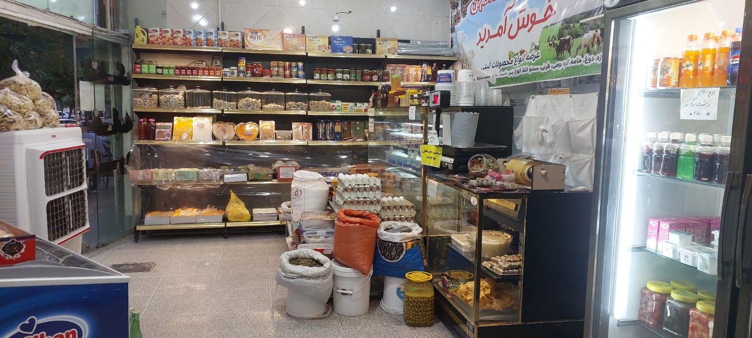 واگذاری مغازه لبنیاتی با تمام امکانات|اجارهٔ مغازه و غرفه|اصفهان, سروستان|دیوار