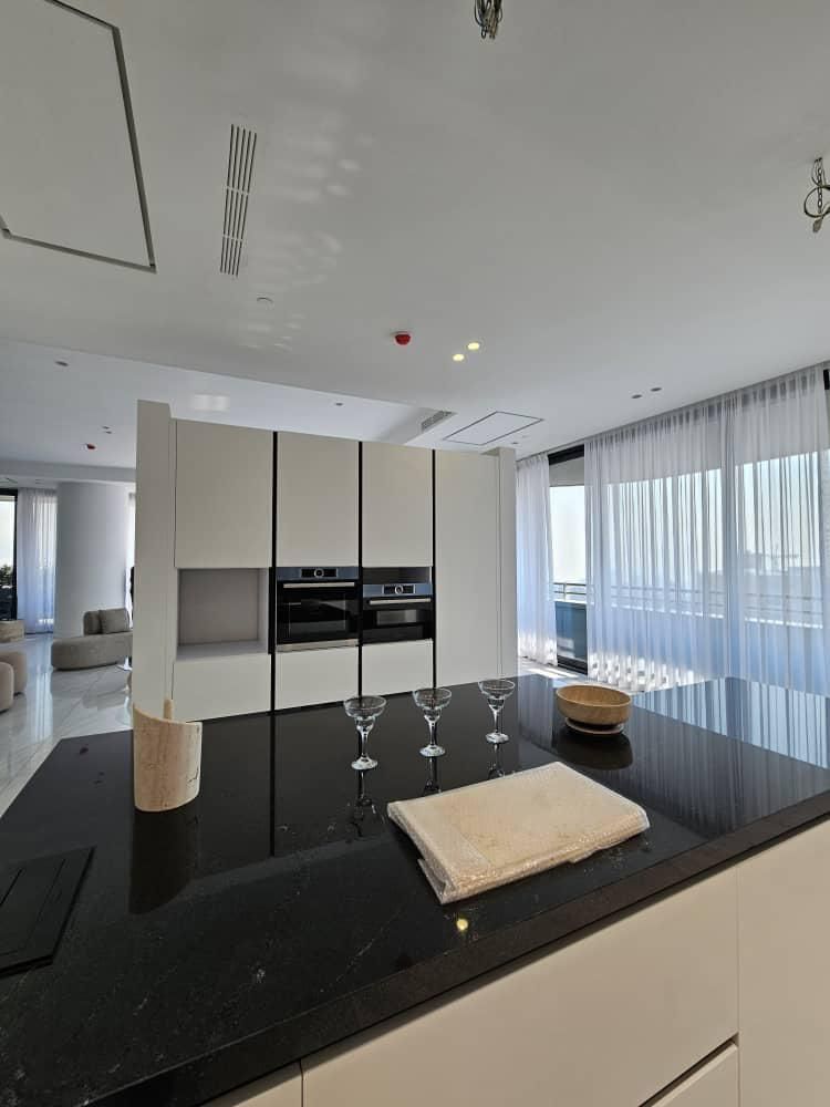 ۳۰۰متر ا‌پارتمان/۳خوابه مستر/مدرن/ولنجک