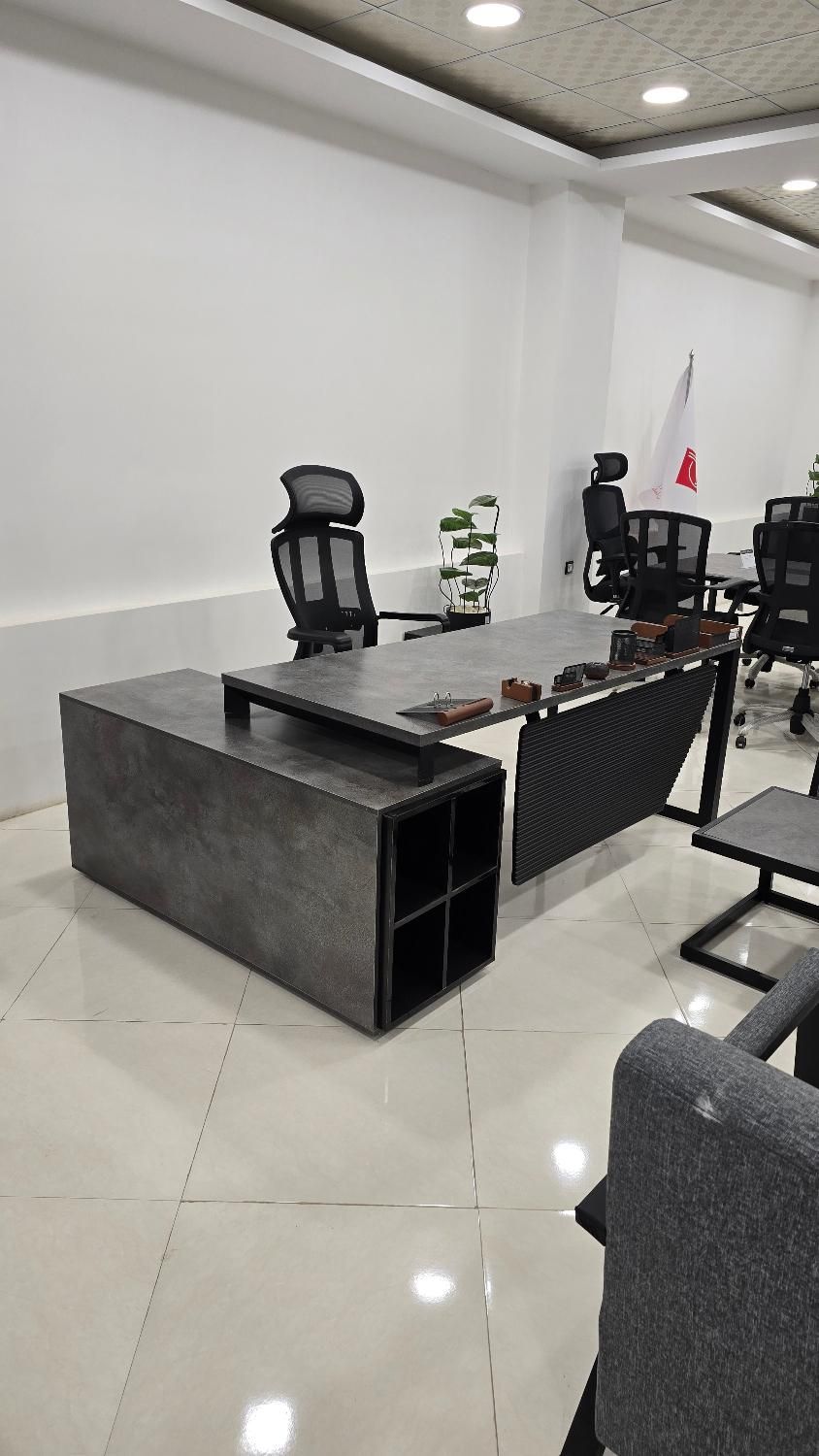 میز مدیریت تیارا|دفتر کار|یزد, |دیوار