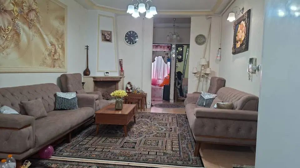 واحد سنددار ۷۰ متری دیانتی خیابان استقلال|فروش آپارتمان|رشت, دیانتی|دیوار