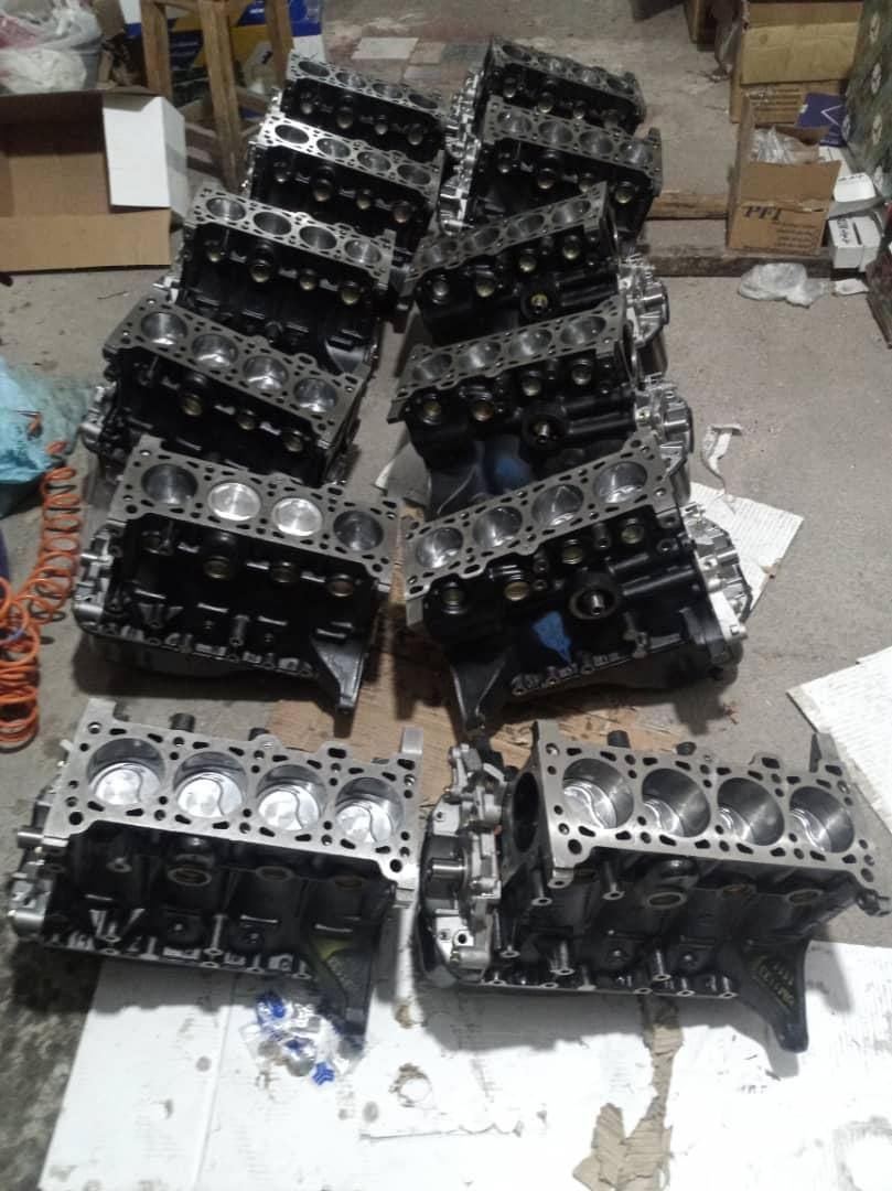 xu7 انجین 1800 تقویتی و شرکتی نیم موتور xum پژو|قطعات یدکی و لوازم جانبی|الشتر, |دیوار