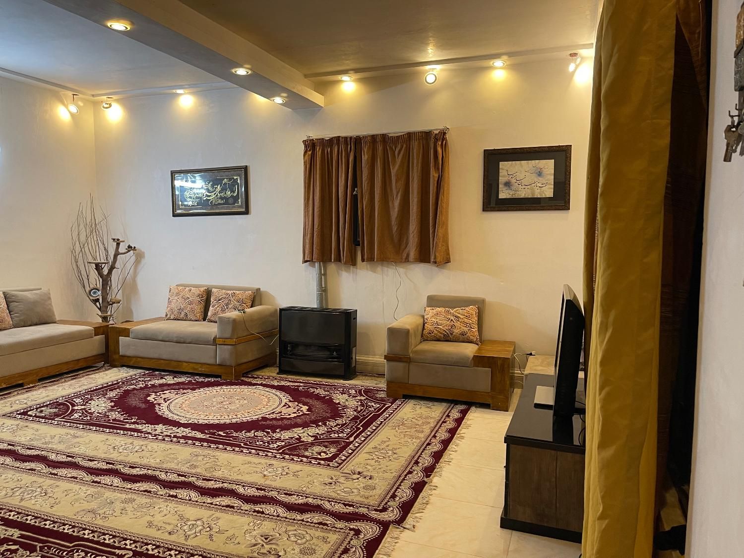 اجاره باغ ویلایی زرقان|اجارهٔ کوتاهمدت ویلا و باغ|زرقان, |دیوار