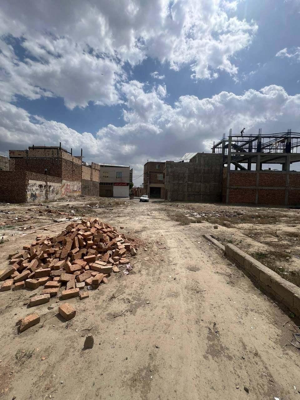 زمین مسکونی 70 متر چهارباغ ملک آباد|فروش زمین و ملک کلنگی|کرج, ملک‌آباد|دیوار