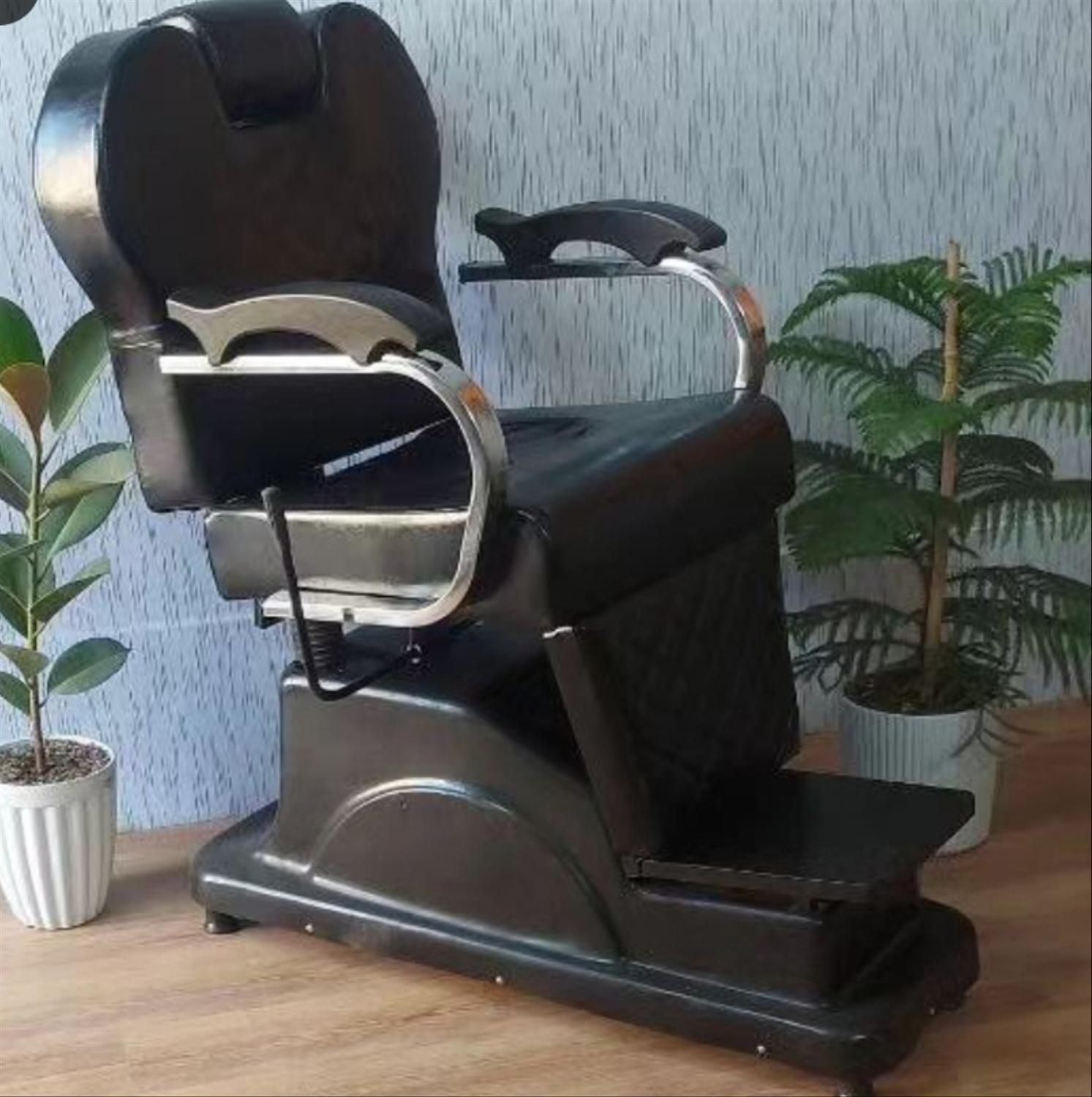 صندلی  کوتاهی مردانه آرایشگاه مدل 2000|آرایشگاه و سالن‌های زیبایی|کرمانشاه, |دیوار