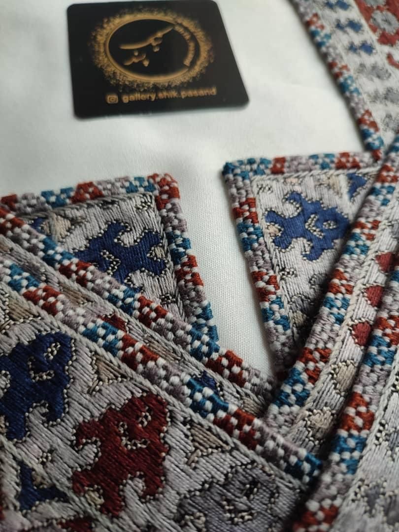 کریشی وسرتوپ|لباس|زهک, |دیوار