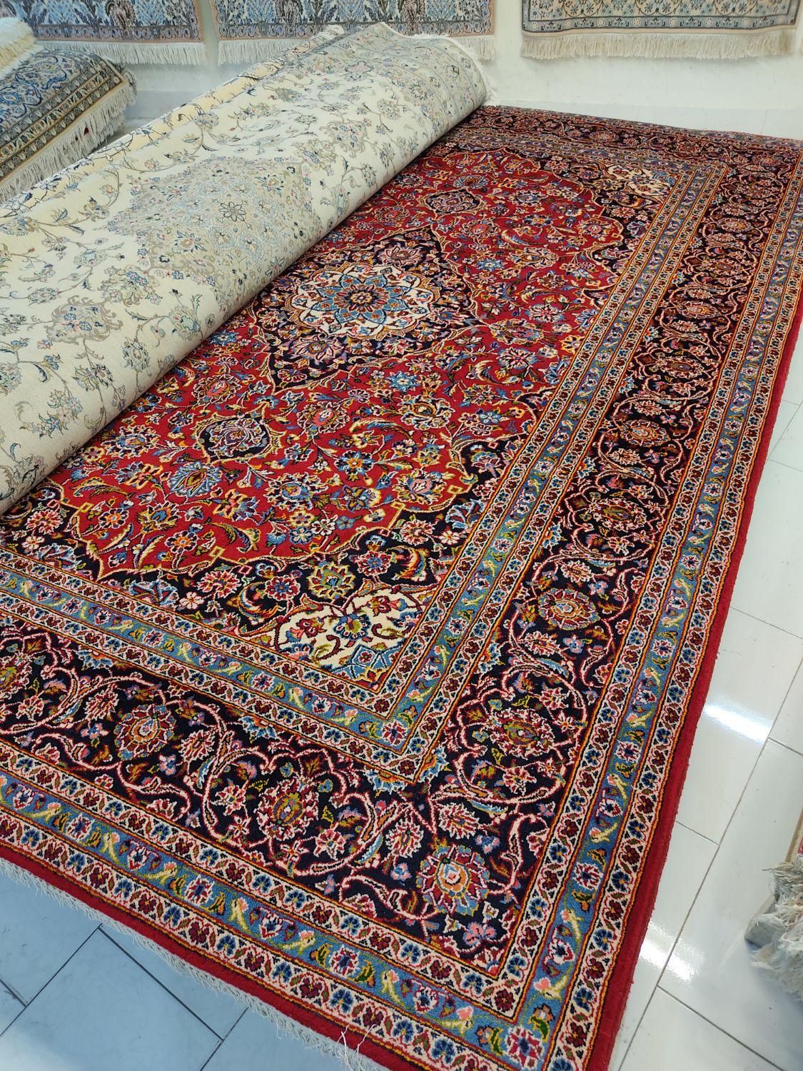 فرش دستباف نایین، بختیاری، اردکان (تعویض فرش کهنه)|فرش|اصفهان, خواجو|دیوار