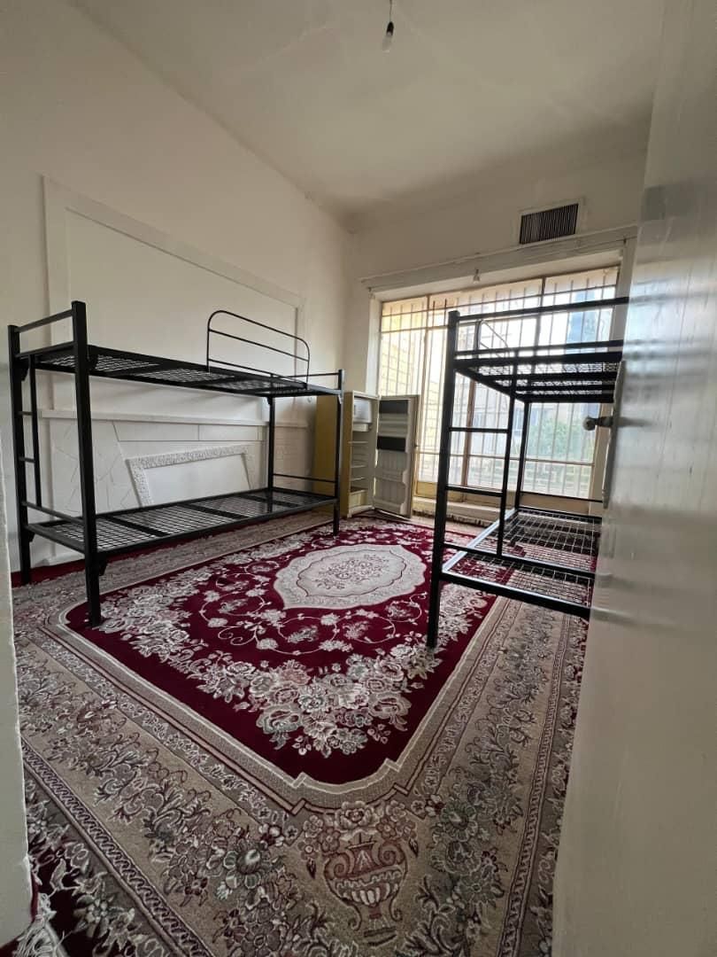 خوابگاه پسرانه پارسینا|اجارهٔ کوتاهمدت آپارتمان و سوئیت|شیراز, سینما سعدی|دیوار