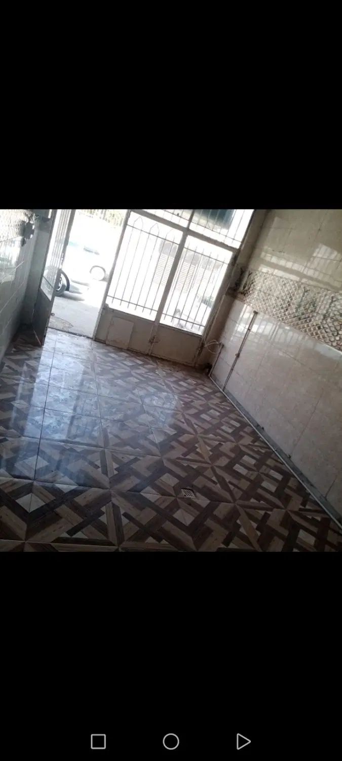 مغازه واقع در امام خمینی شریف شرقی کوچه 58 گلزار|اجارهٔ مغازه و غرفه|اصفهان, رهنان|دیوار