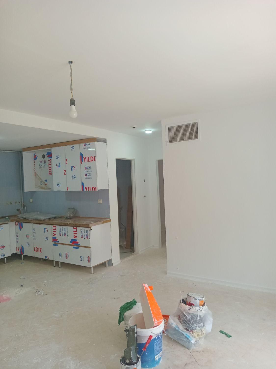 نقاشی ساختمان احمدزاده|خدمات پیشه و مهارت|پرند, فاز ۰|دیوار