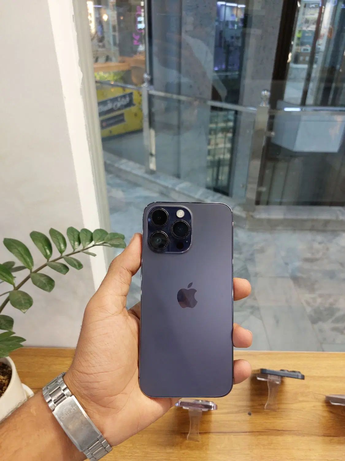 iPhone 14 pro max|موبایل|اصفهان, باغ زرشک|دیوار