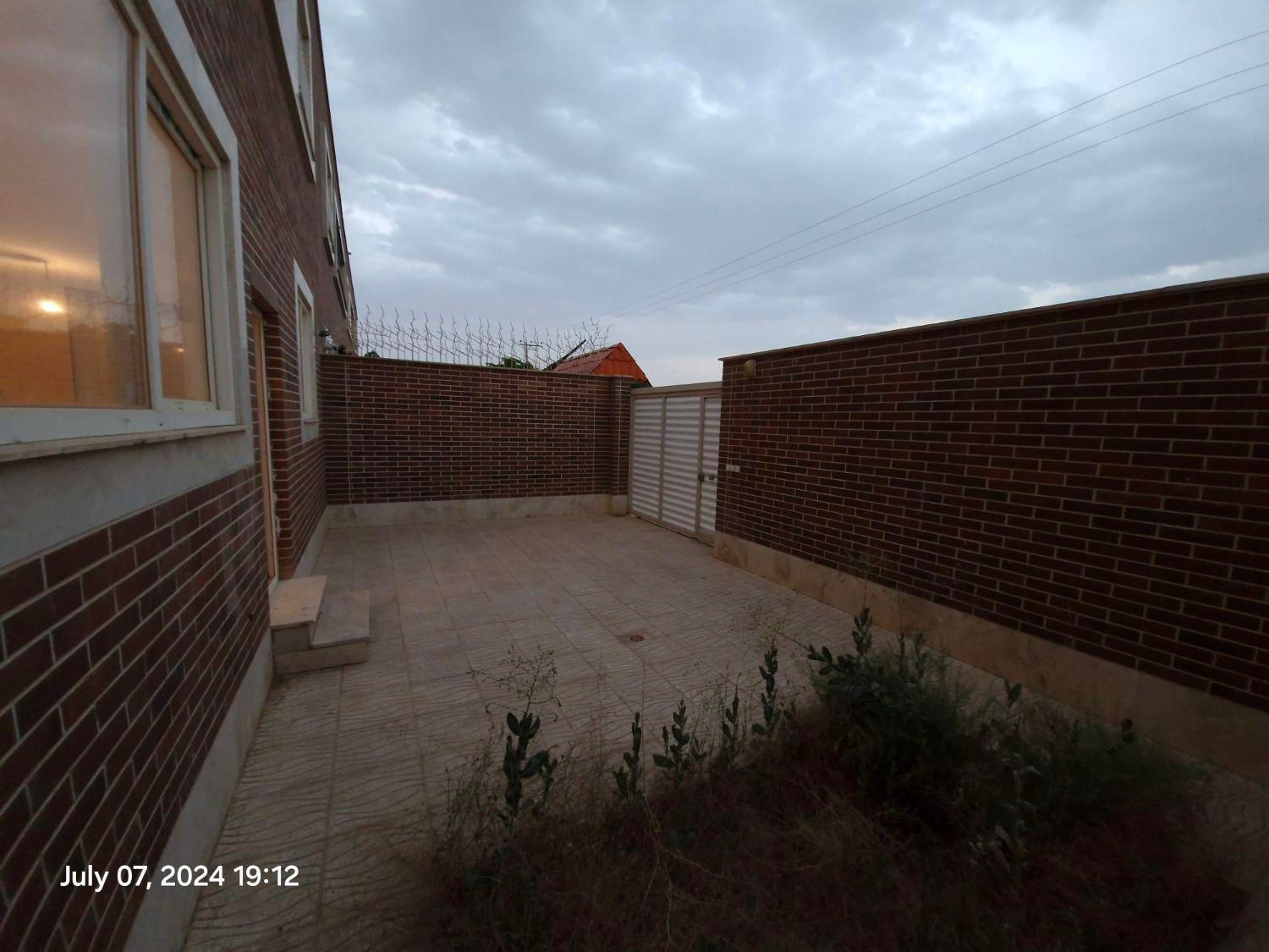 فروش/معاوضه ۲طبقه ویلایی ۲کله شهرک امید شاهین شهر|فروش خانه و ویلا|شاهینشهر, شهرک امید|دیوار