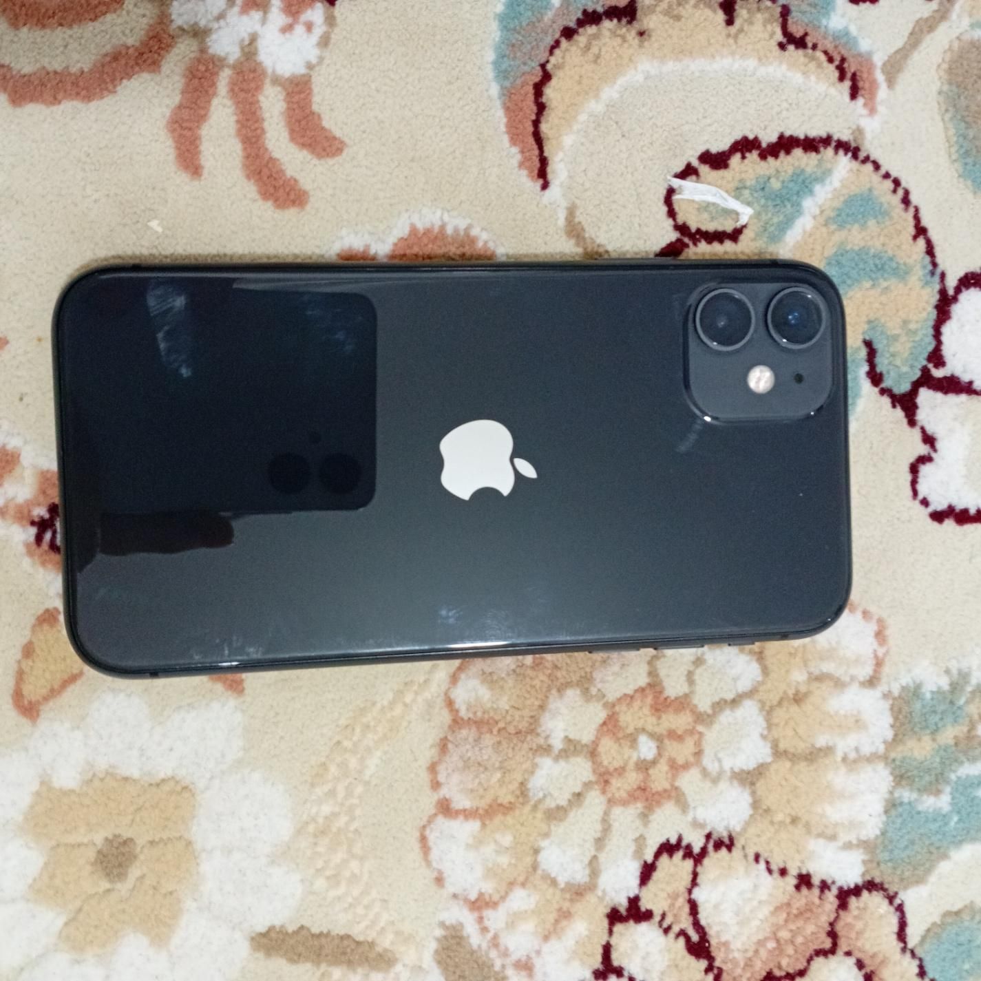 اپل iPhone 11 با حافظهٔ ۱۲۸ گیگابایت|موبایل|شیراز, سلطان آباد|دیوار