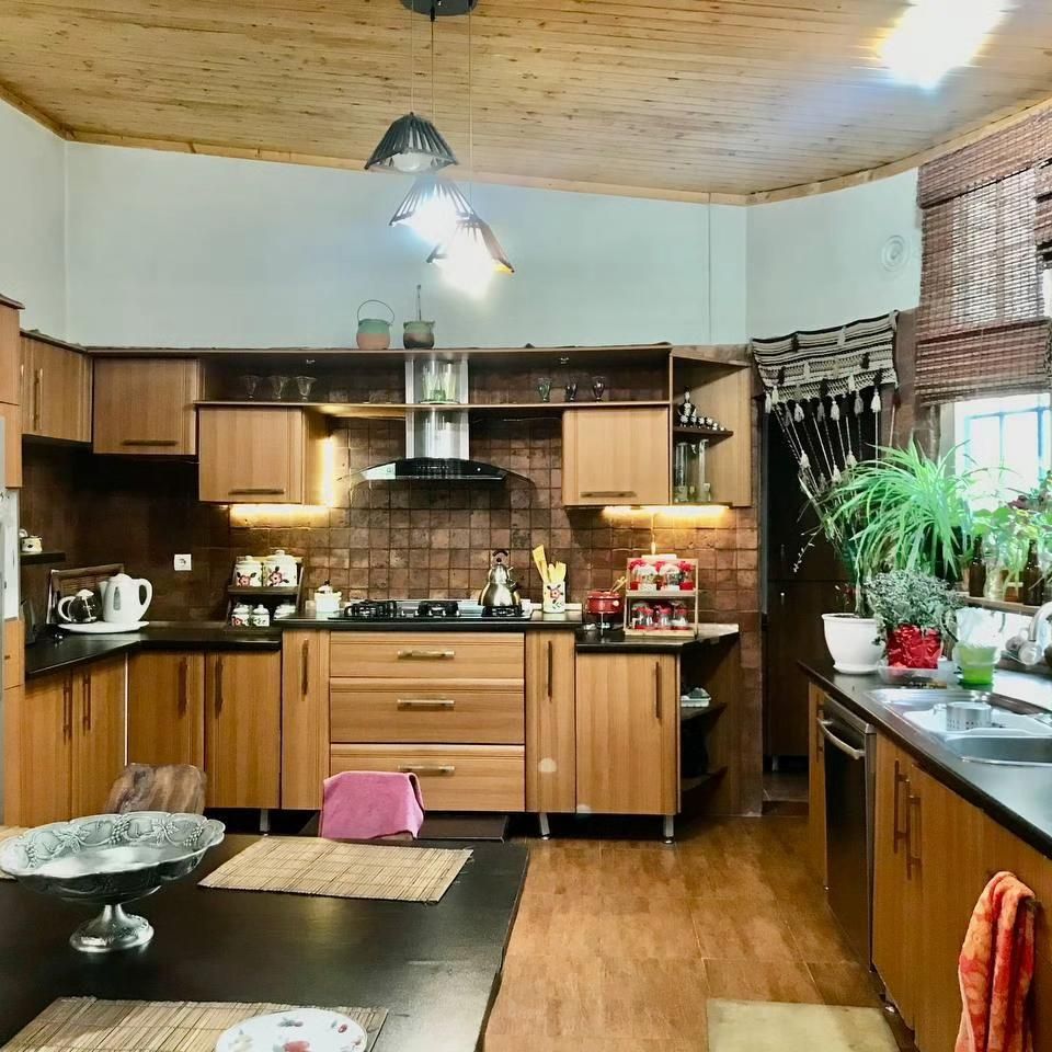 فروش خانه ویلایی ۷۵۰ متر ۵ خواب خیابان (مدرس)|فروش خانه و ویلا|رودهن, |دیوار