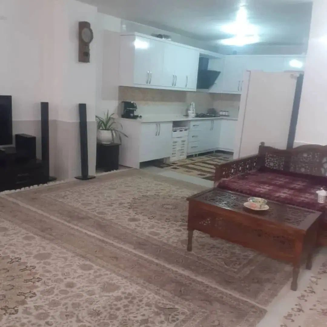 محله ب5/مالک نشین/نورگیر/سکونت و سرمایه گذاری /|فروش آپارتمان|فولادشهر, B5|دیوار