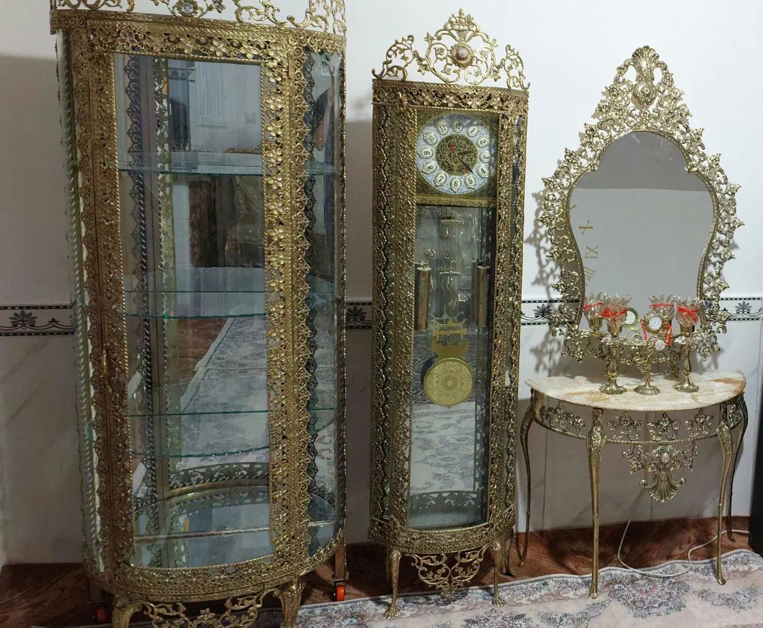 ست کامل اینه شمعدان و بوفه و ساعت  قدیمی وزن بالا|صنایع دستی و سایر لوازم تزئینی|تهران, تهرانسر مرکزی|دیوار