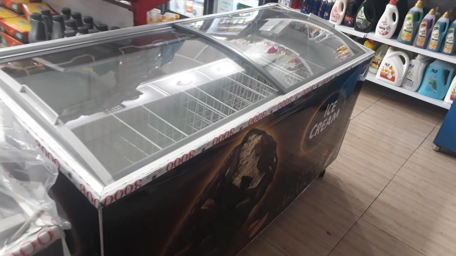 فیریزر صندوقی ۵۰۰ لیتری|فروشگاه و مغازه|کرج, اصفهانیها|دیوار