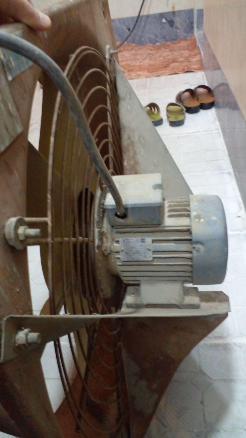 هواکش صنعتی المانی|پنکه و تصفیه‌کنندهٔ هوا|ساوه, |دیوار