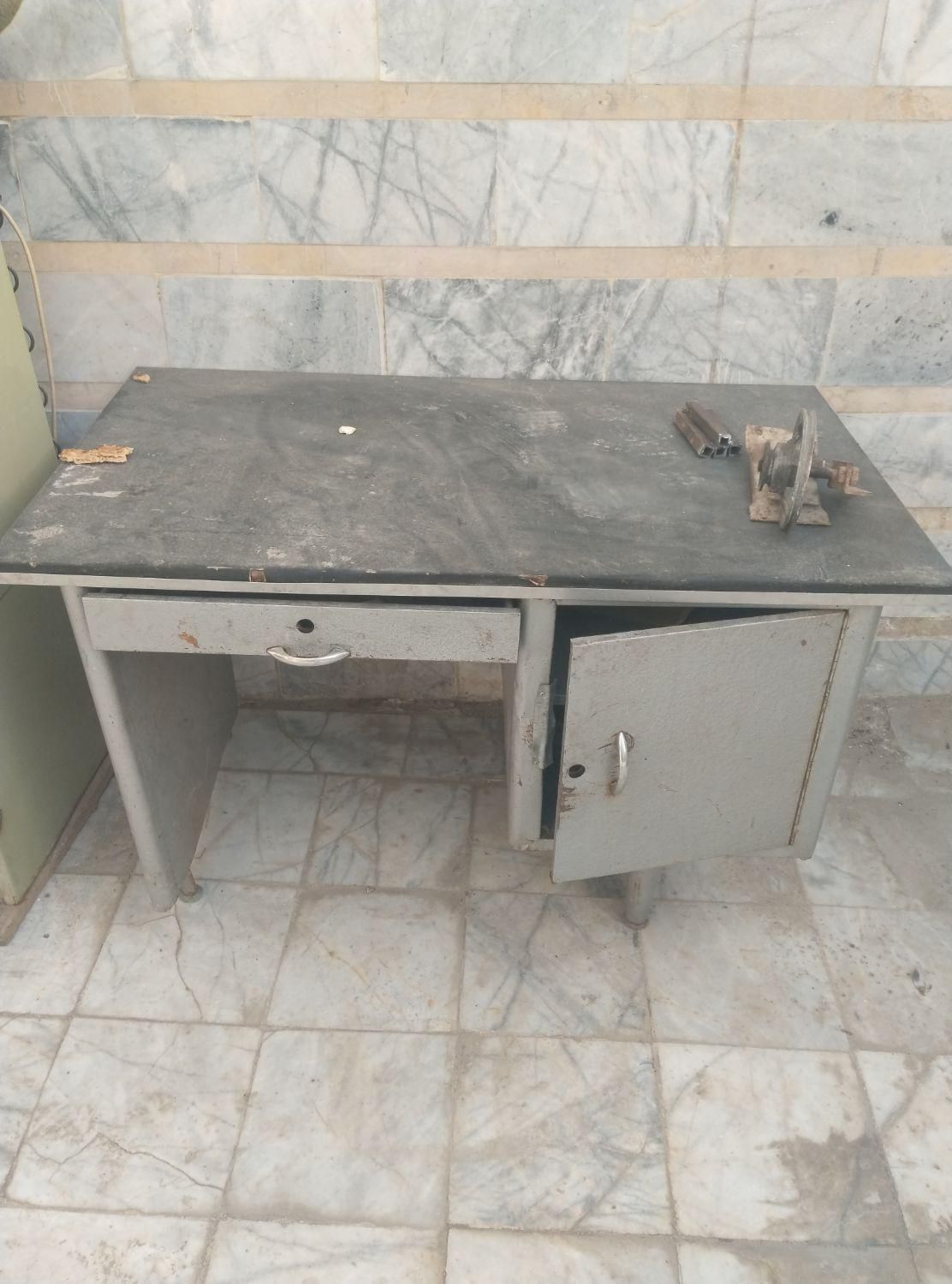 سرویس کابینت دارم حتابالاپاین دارم|صندلی و نیمکت|زاهدان, |دیوار