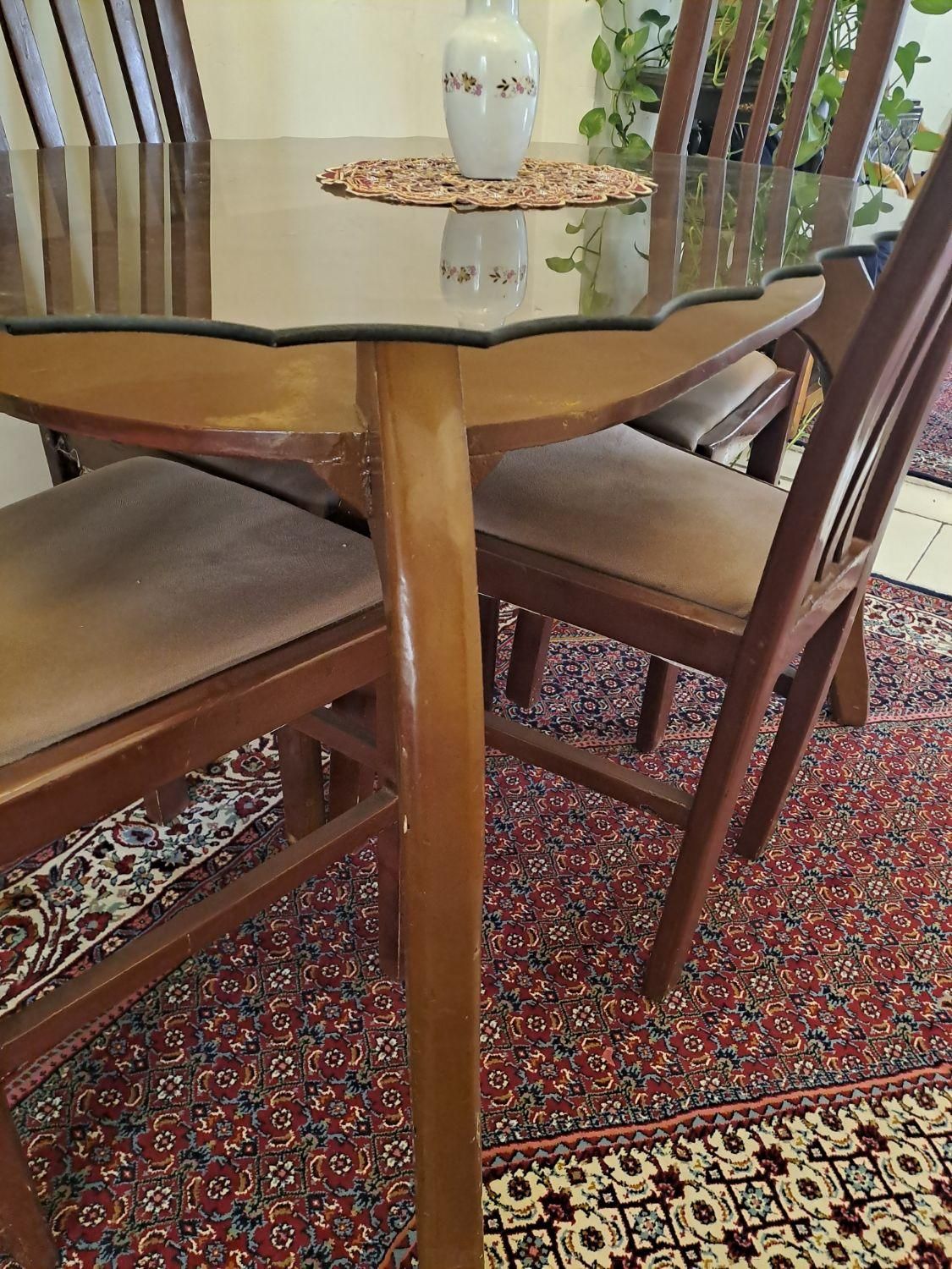 میز ناهارخوری ۴ نفره|میز و صندلی غذاخوری|کرج, عظیمیه|دیوار