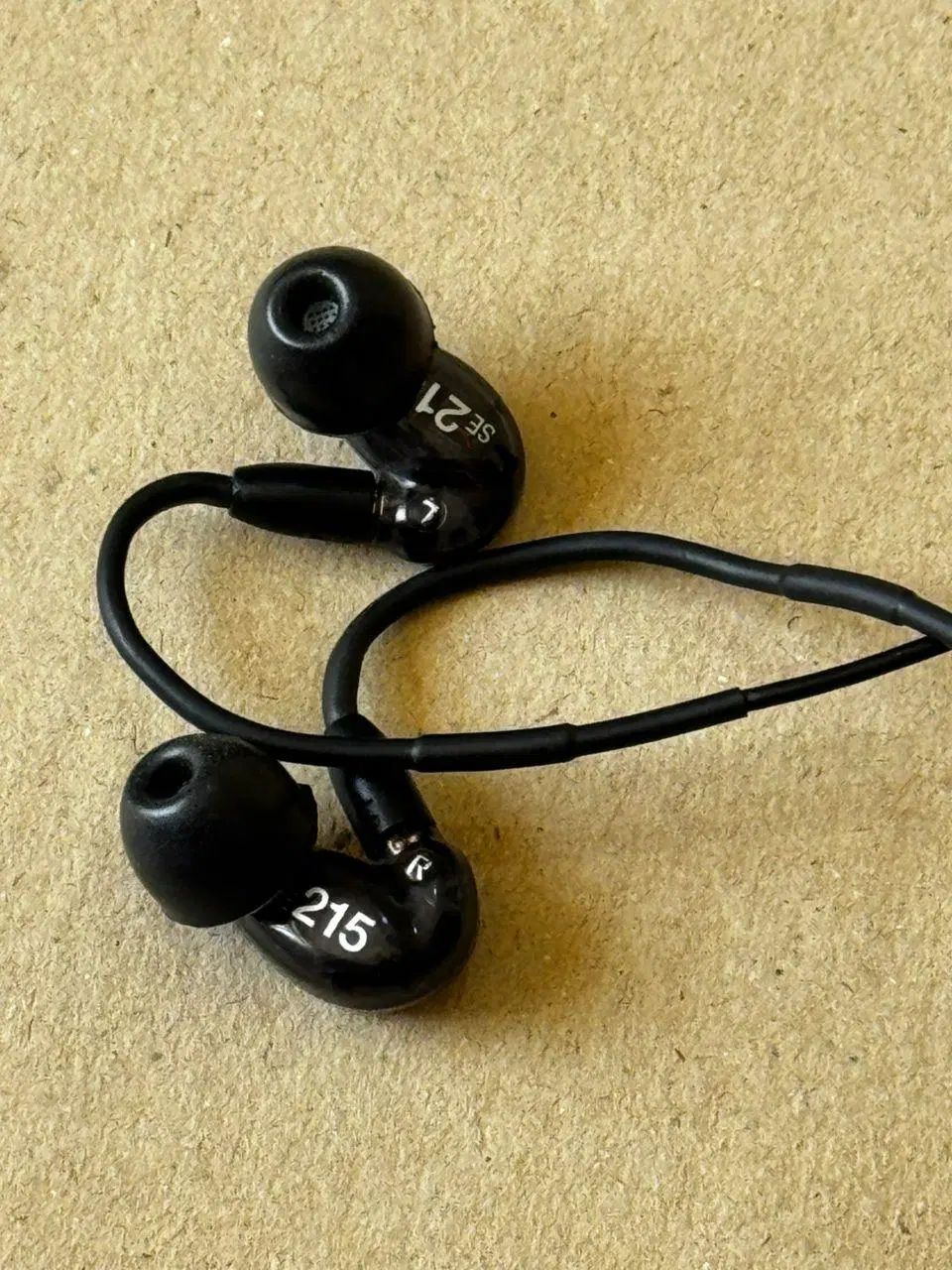 ایرفون مانیتورنیگ Shure SE215|لوازم جانبی موبایل و تبلت|تهران, اکباتان|دیوار