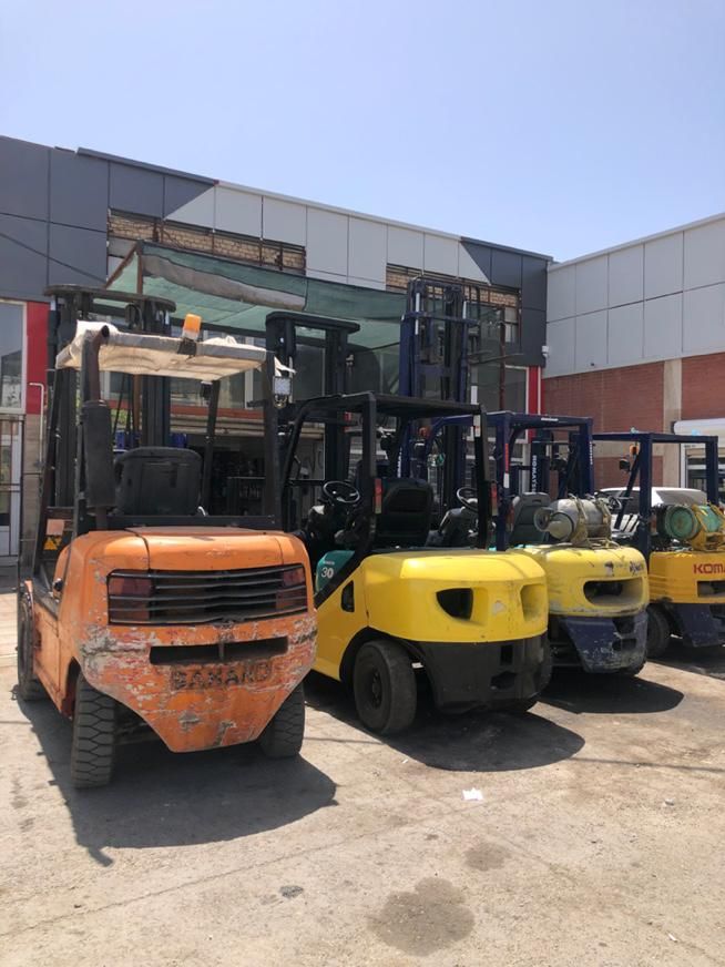 تعمیر و بازسازی انواع لیفتراک و تامین قطعات اصلی|خدمات موتور و ماشین|قم, شهرک خودرو|دیوار