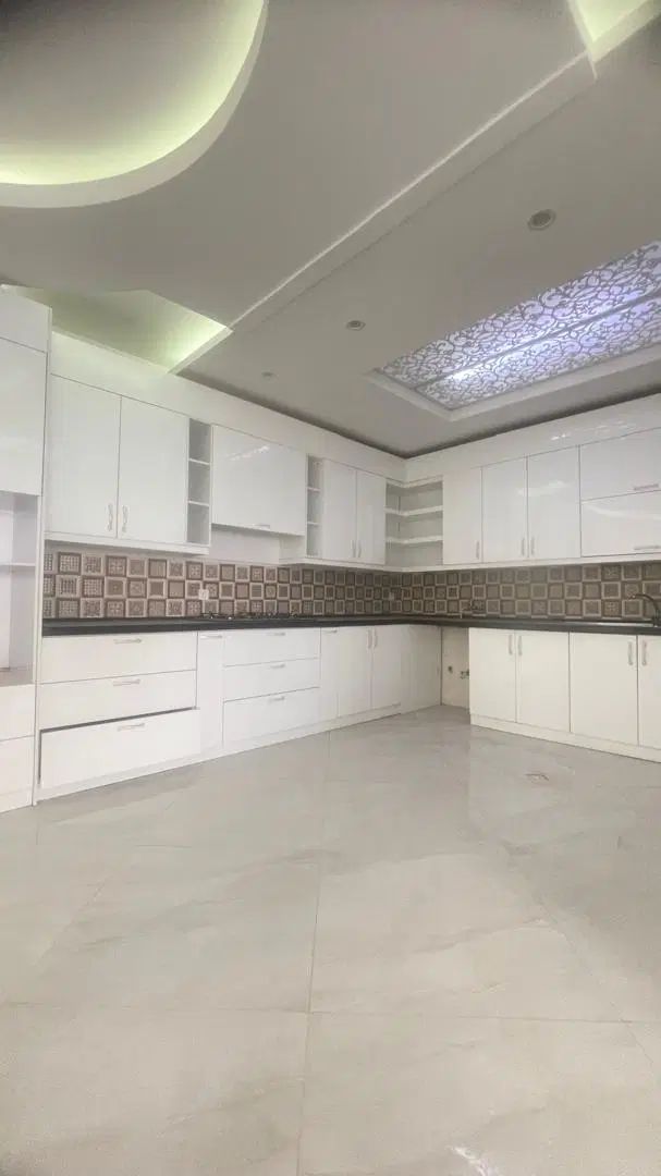 اجاره آپارتمان ۲۴۵ متری/سه خواب مستر/استخر|اجارهٔ آپارتمان|گرمدره, |دیوار