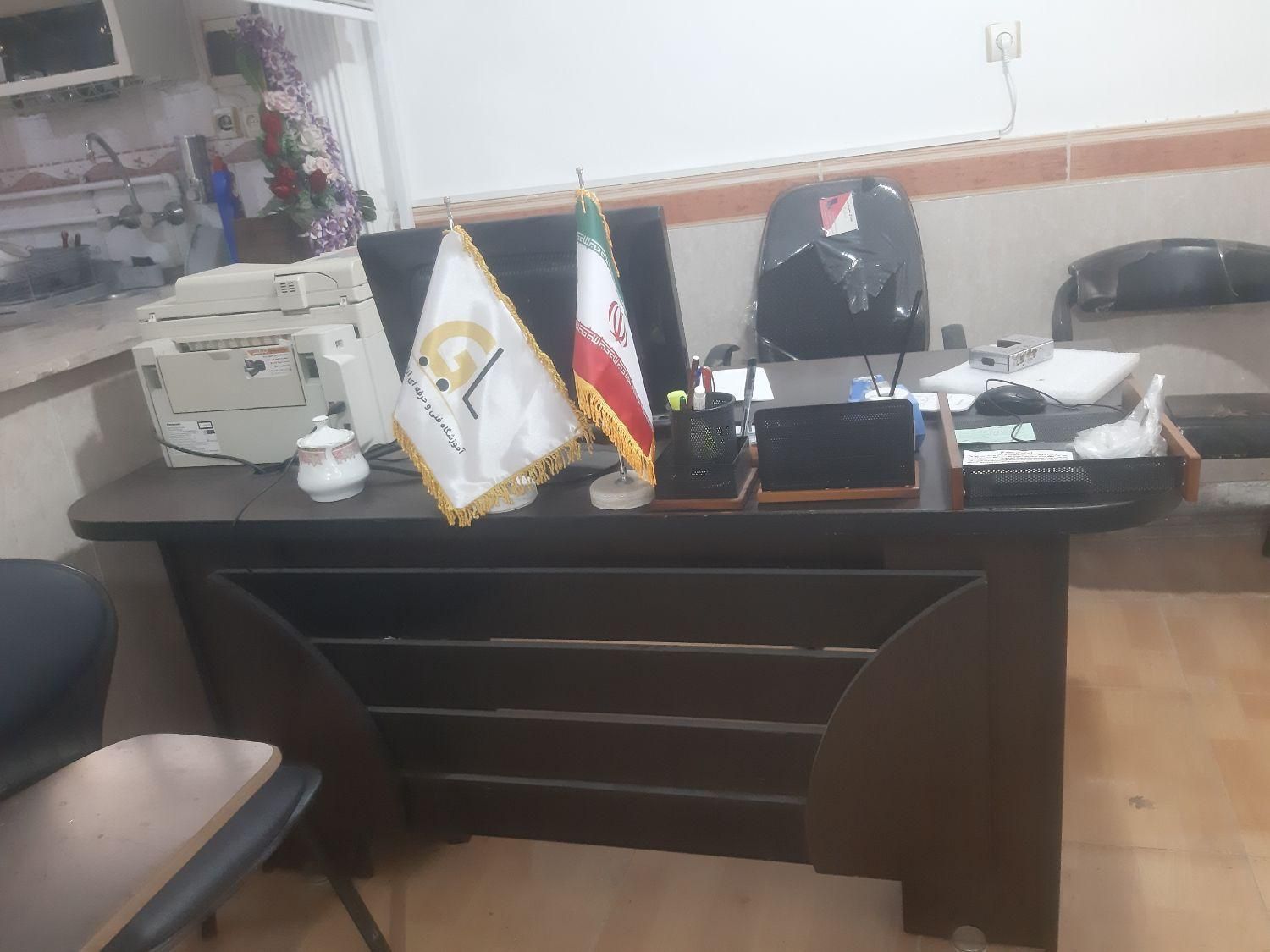 لوازم اداری در حد نو|دفتر کار|مشهد, کارمندان دوم|دیوار