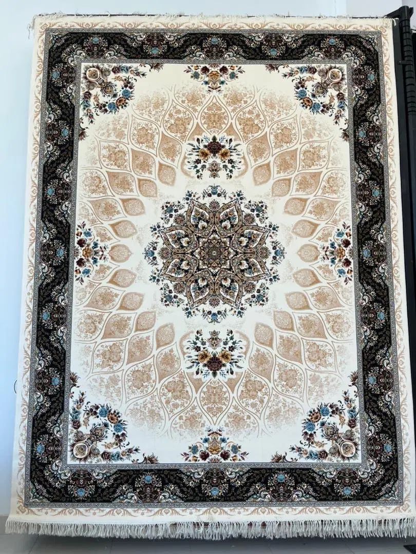 به علت جمع اوری شرکت حراج شده قیمت فقط ۳ملیون|فرش|خمینی‌شهر, |دیوار