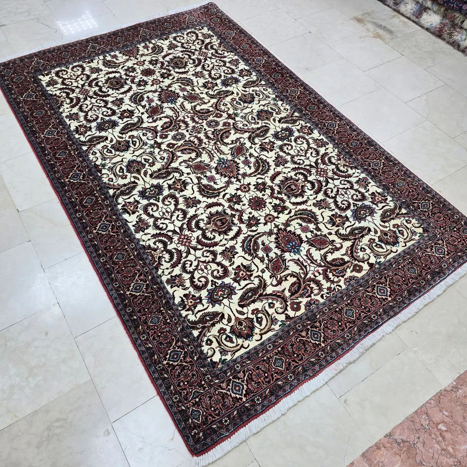 قالیچه دستباف طرح افشان گل‌ابریشم اصل بیجار|فرش|تهران, شیراز|دیوار