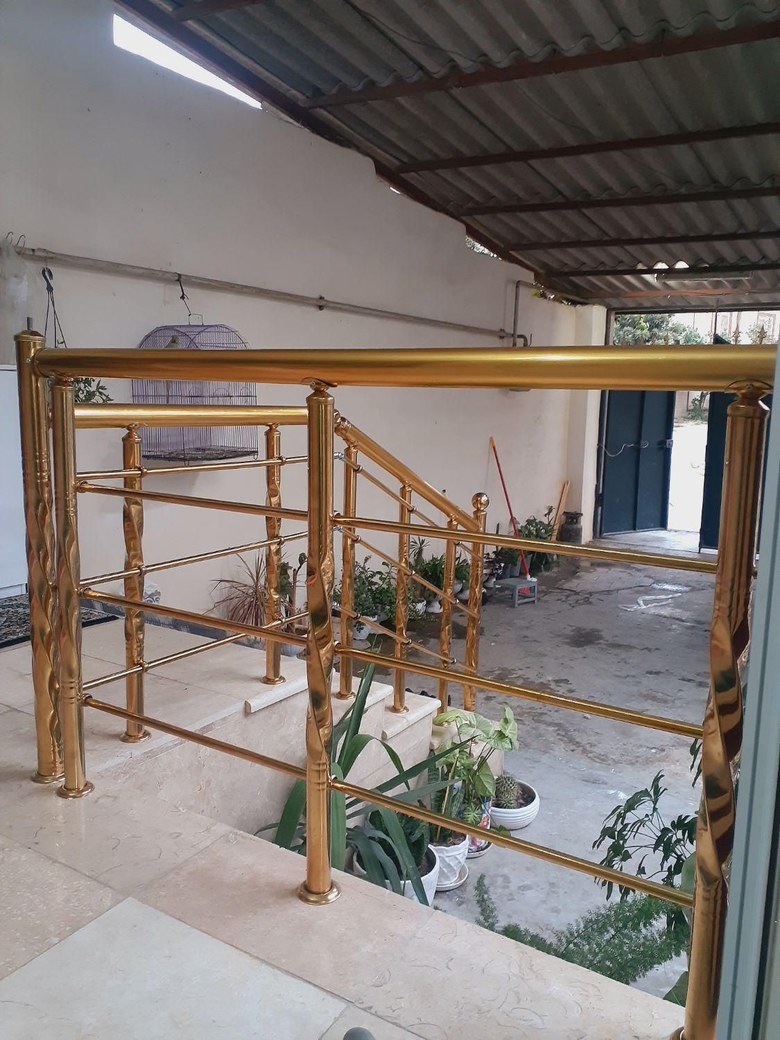 اجرای انواع نرده استیل و نرده شیشه|خدمات پیشه و مهارت|آمل, |دیوار