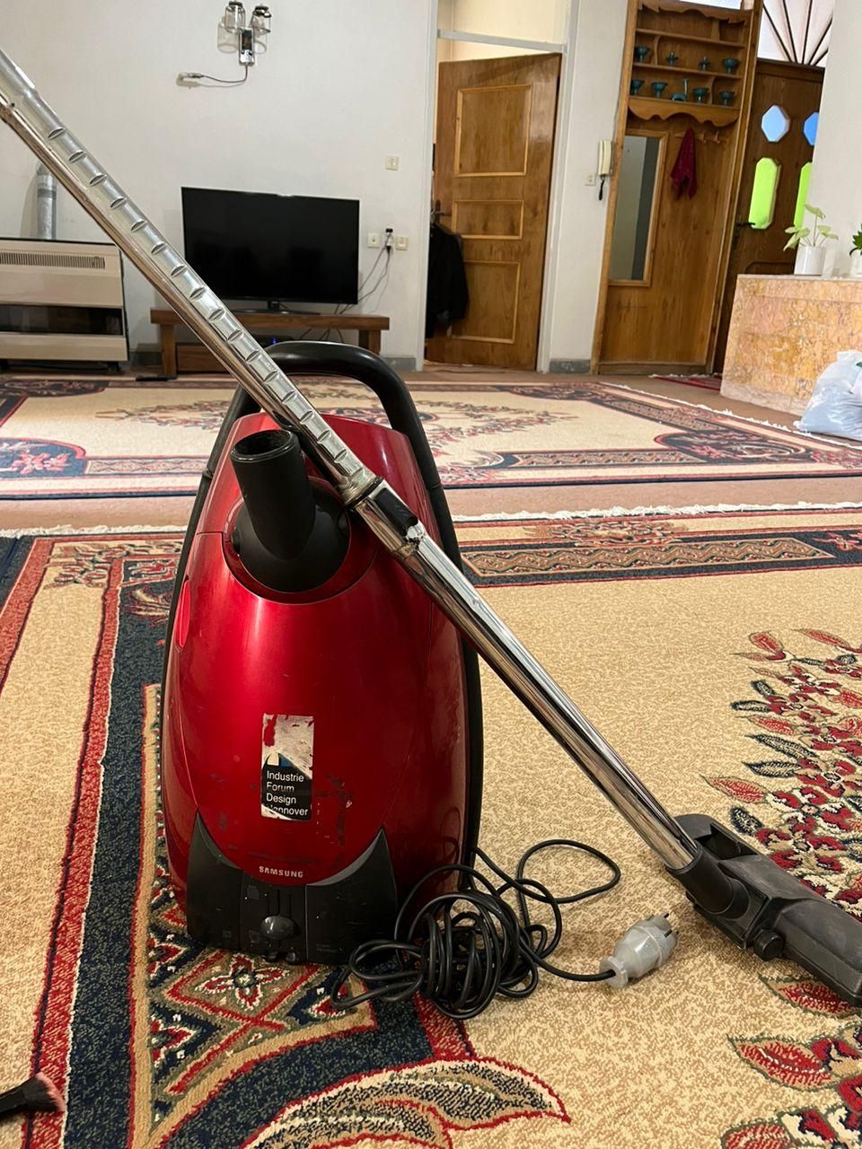 فروش جاروبرقی . یکدست مبل . میز. میز تی وی .فرش|جاروبرقی، جارو شارژی، بخارشو|شیراز, شهرک گلستان شمالی|دیوار