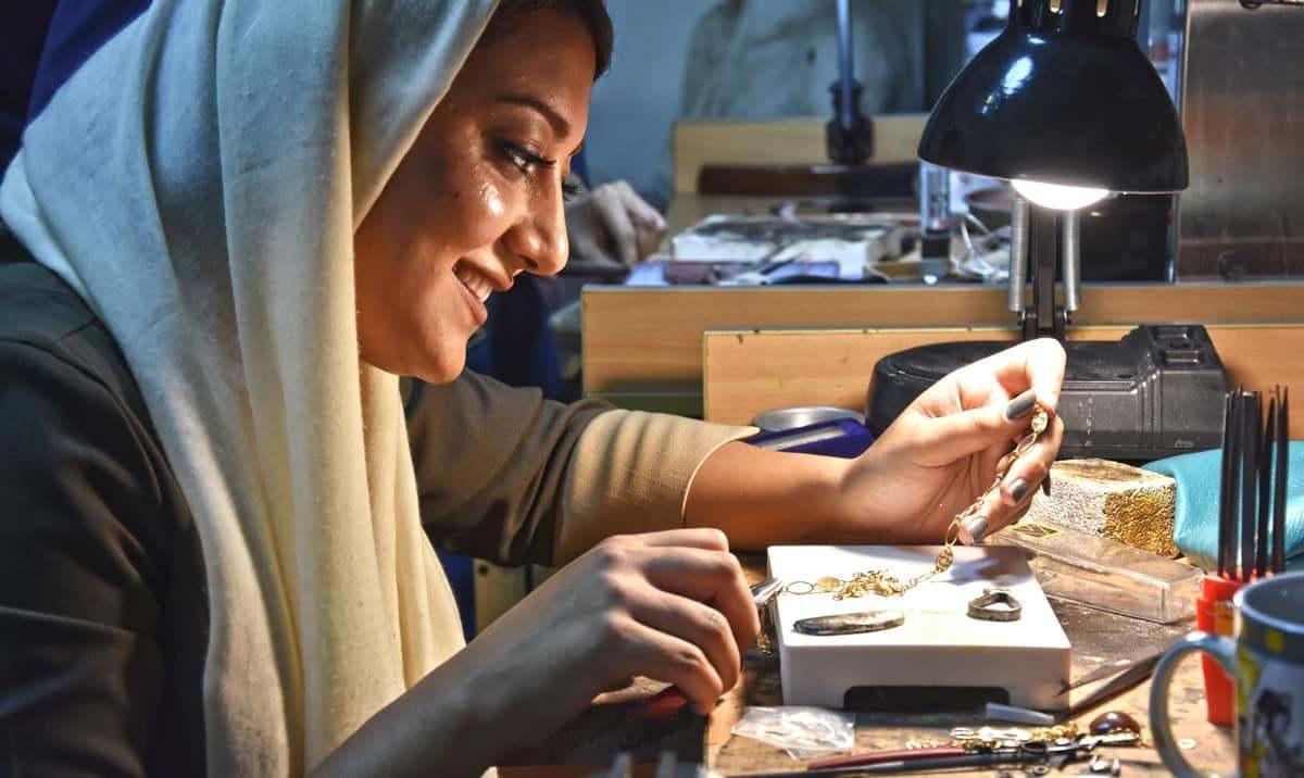 آموزشگاه کارا (طلا و جواهر سازی)|خدمات آموزشی|کرج, جهان‌شهر|دیوار