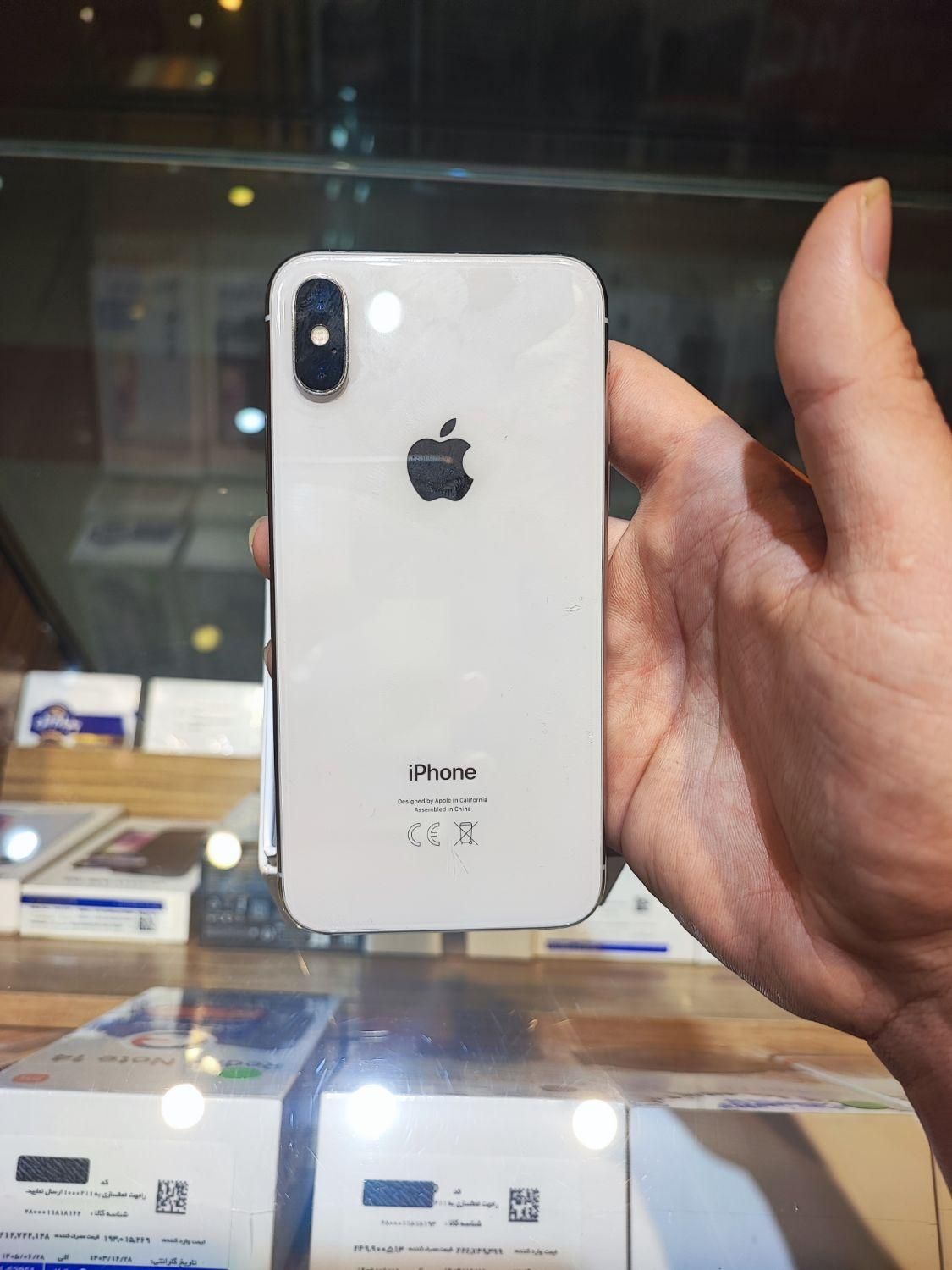 اپل iPhone X با حافظهٔ ۶۴ گیگابایت|موبایل|اراک, |دیوار