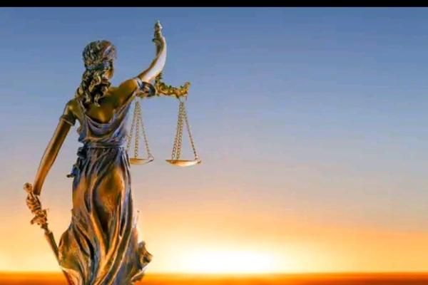 وکیل پایه یک دادگستری|خدمات مالی، حسابداری، بیمه|اردبیل, |دیوار