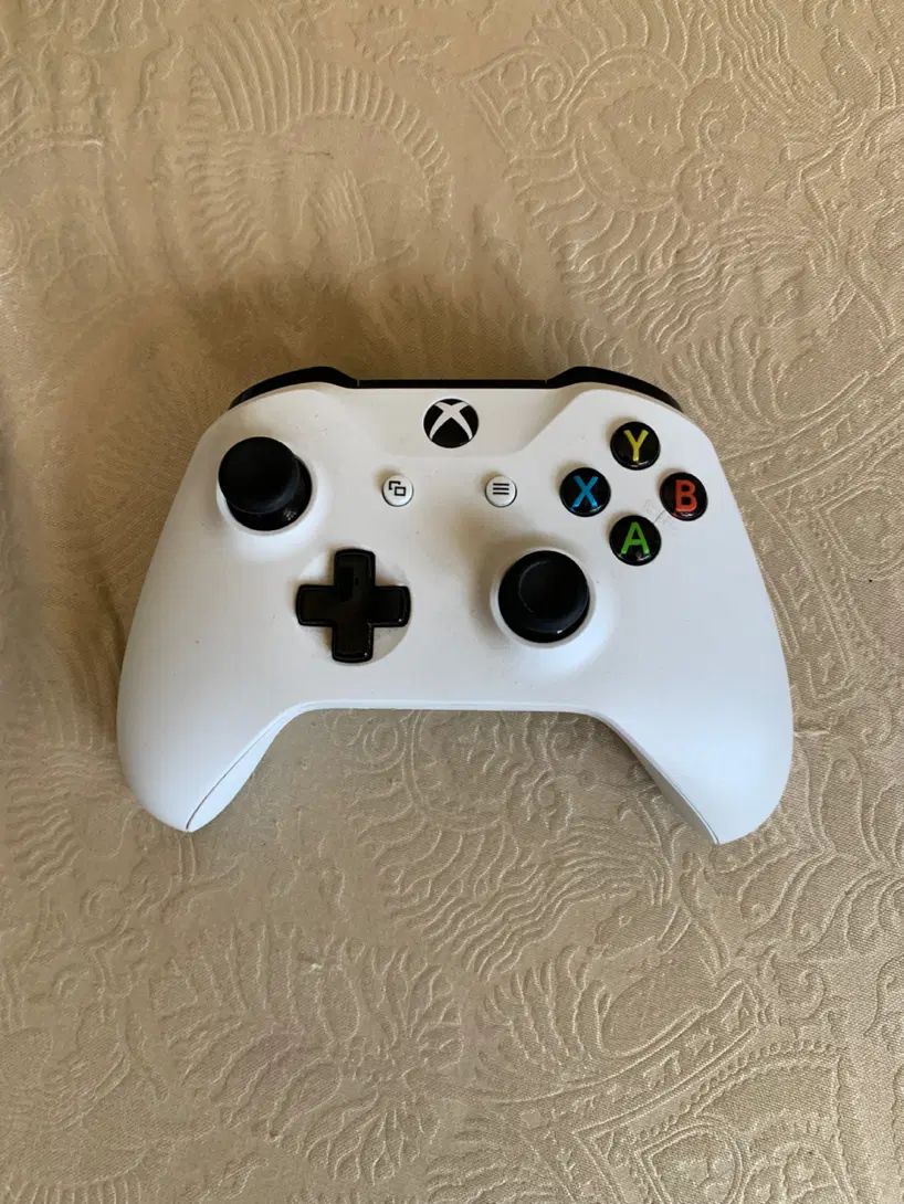 Xbox one s دو دسته|کنسول، بازی ویدئویی و آنلاین|تبریز, |دیوار