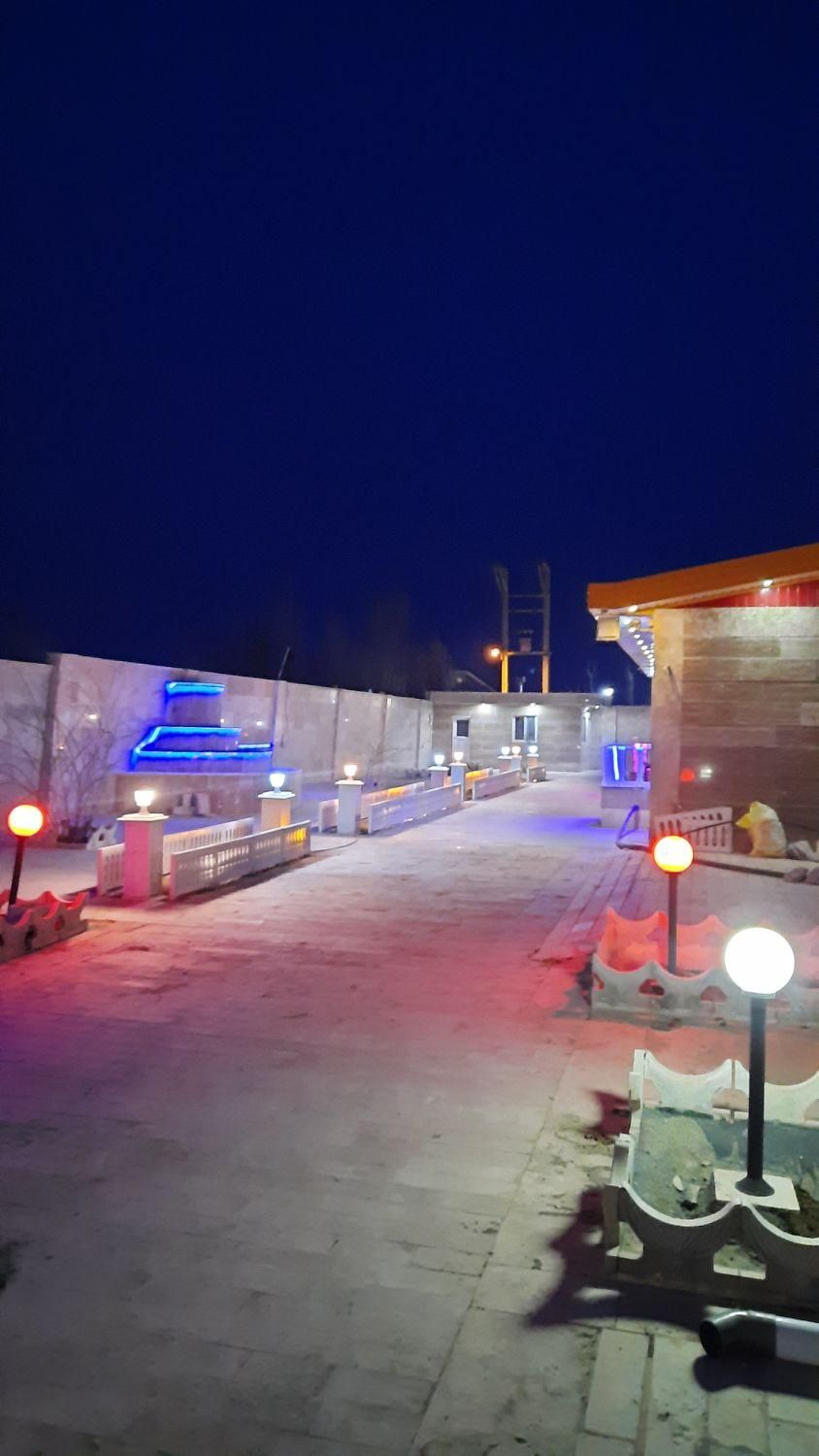 اجاره روزانه ویلا استخردار آبگرم|اجارهٔ کوتاه‌مدت ویلا و باغ|اراک, |دیوار