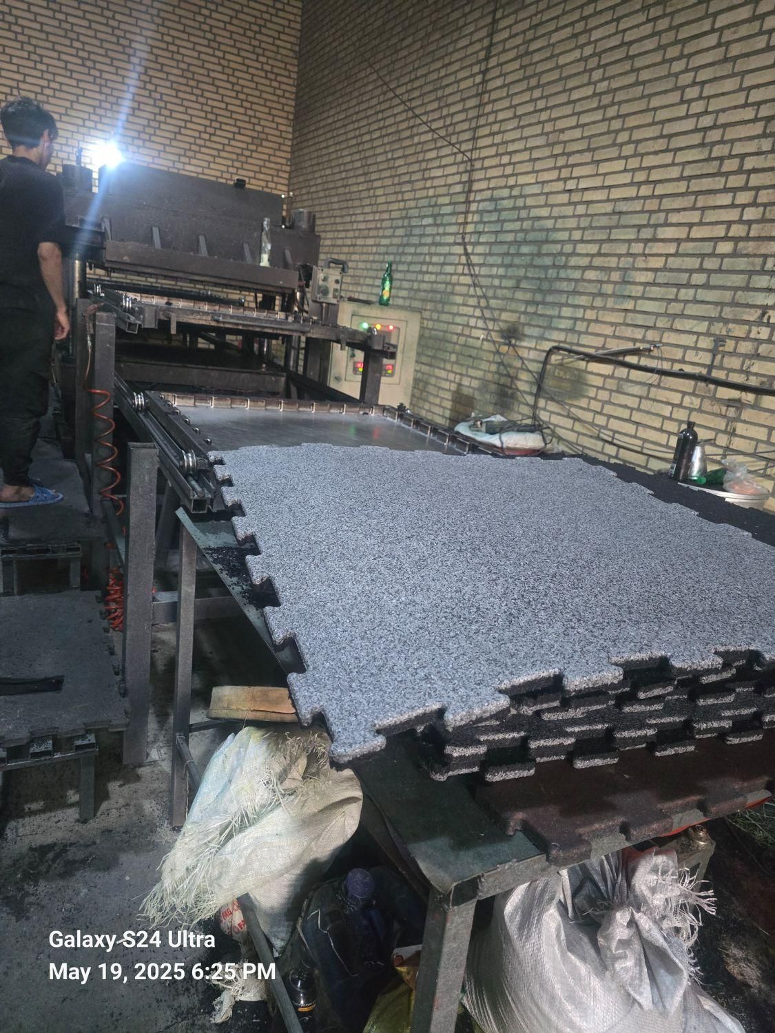 کفپوش گرانول پازلی گرانولی باشگاهی/مدل Marble|تجهیزات ورزشی|تهران, بازار|دیوار