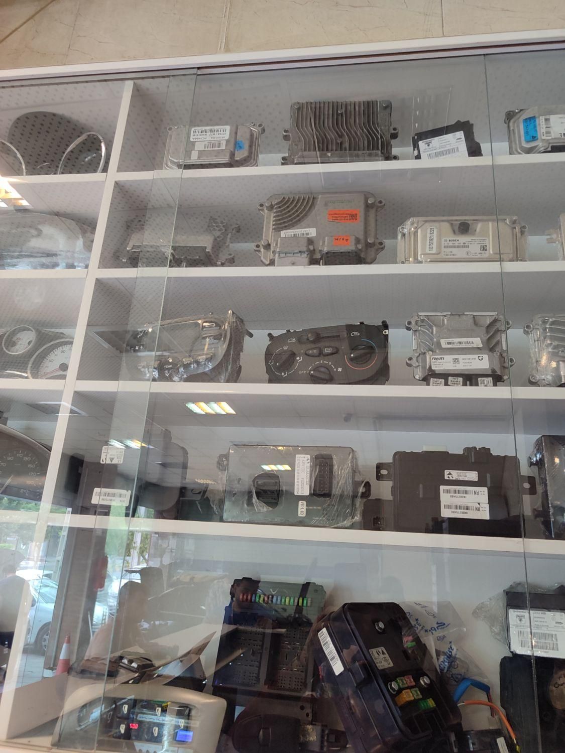 ایسیو و یونیت های مالتی پلکس|قطعات یدکی و لوازم جانبی|سنندج, |دیوار