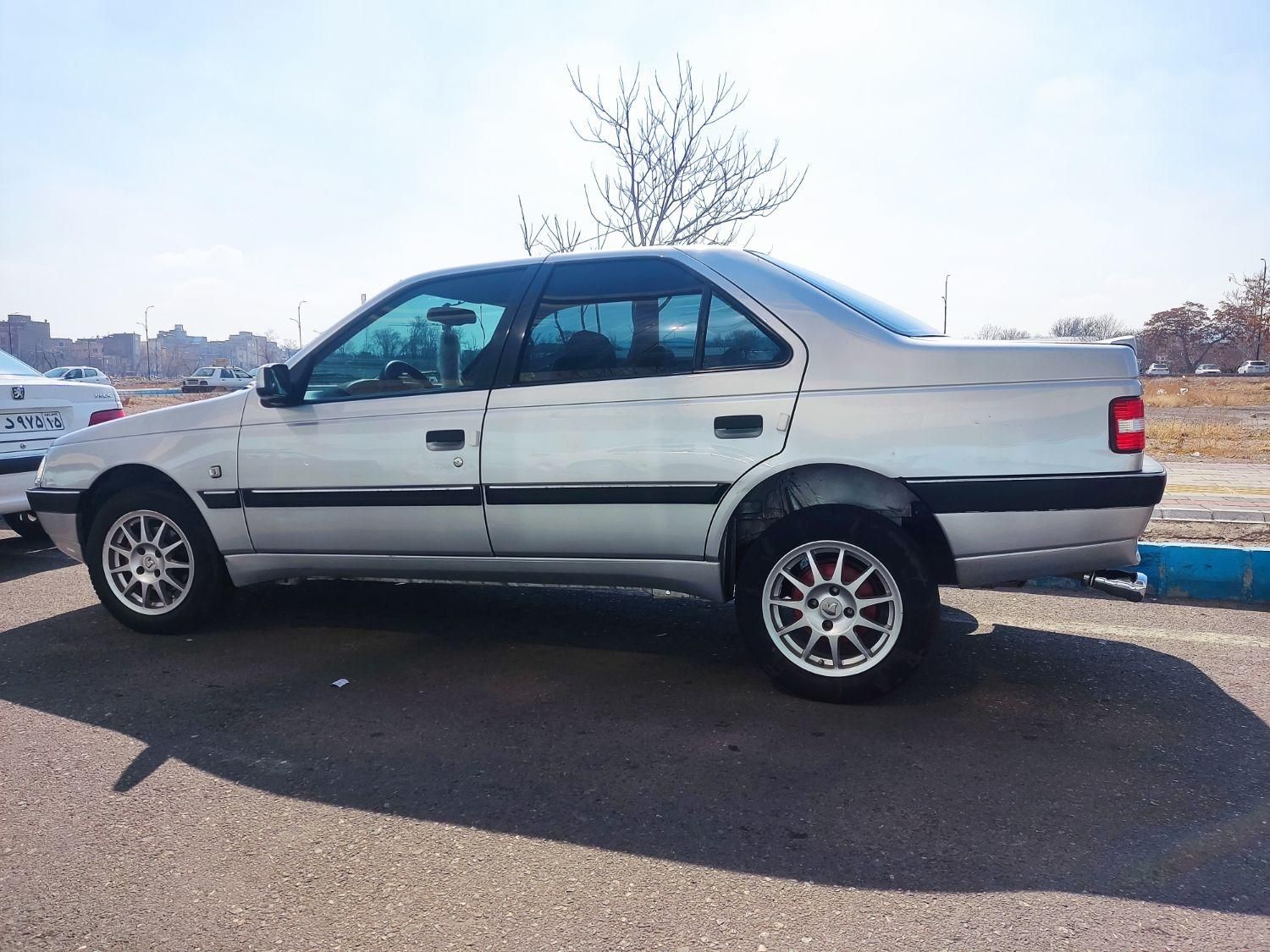 پژو 405 SLX موتور 1800، مدل ۱۳۸۹بدون رنگ استثنایی|خودرو سواری و وانت|تبریز, |دیوار