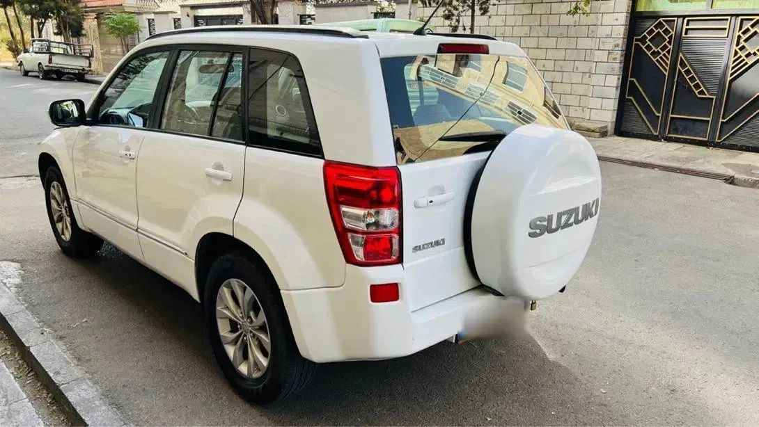 سوزوکی گرند ویتارا اتوماتیک 2400cc، مدل ۱۳۹۶|خودرو سواری و وانت|تهران, شهرک دریا|دیوار