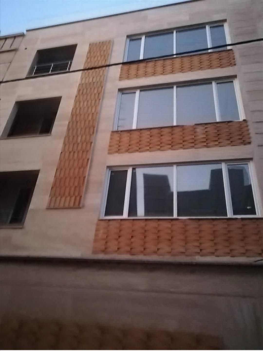 فروش نیم بلکس شارقی دوشان دوخوابه ۱۴۰متر|فروش آپارتمان|سنندج, |دیوار