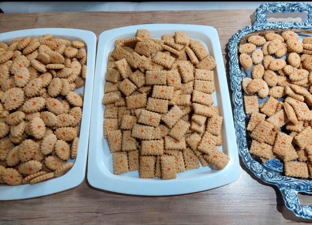 شیرینی زنجبیلی با آرد گندم در دو طعم|خوردنی و آشامیدنی|تربتحیدریه, آبشار|دیوار