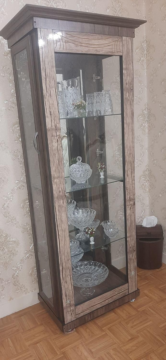 بوفه۴طبقه نووسالم مناسب جهاز.|بوفه، ویترین، کنسول|شهریار, شهریار|دیوار