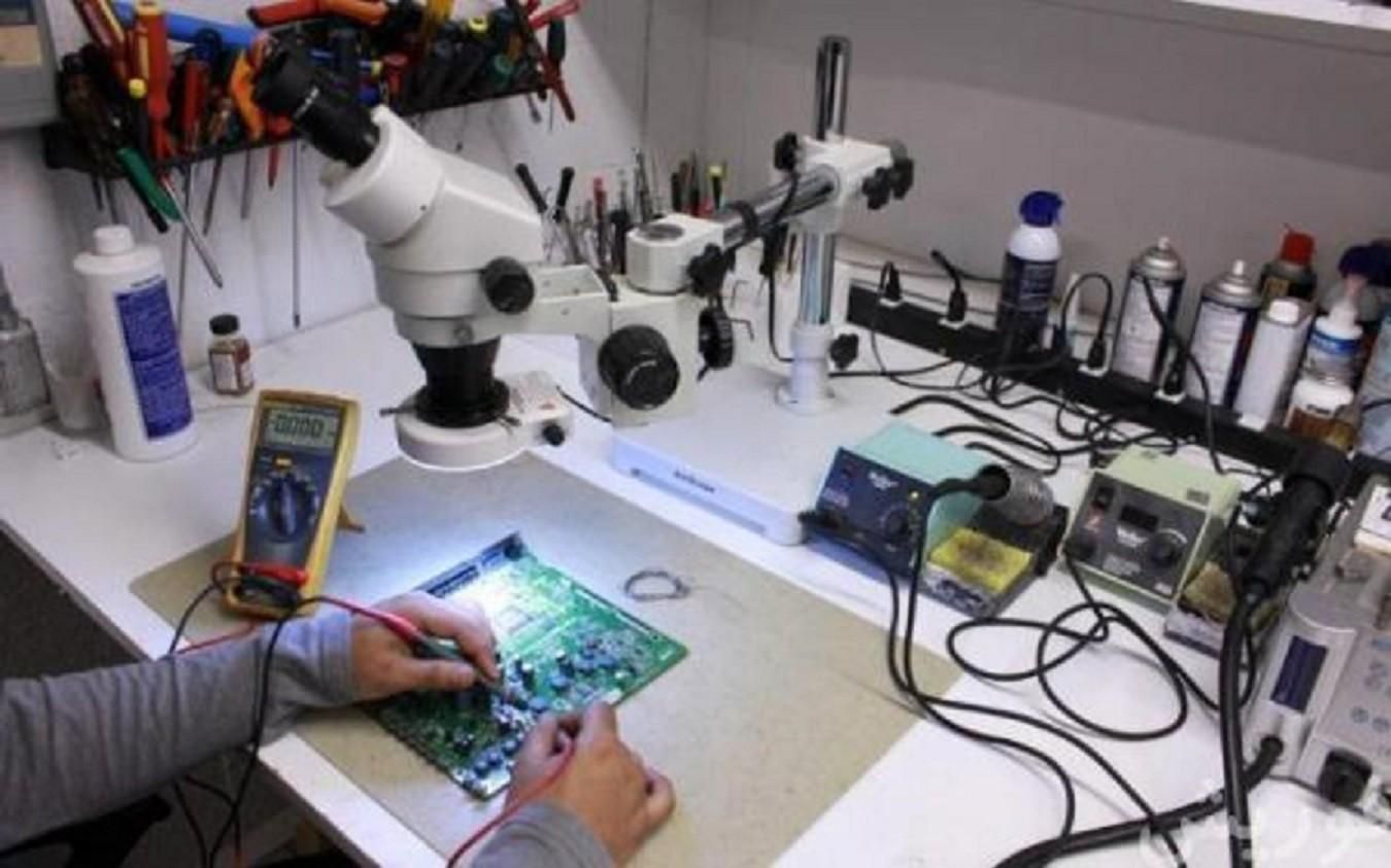 تعمیر/تعمیرات تخصصی مودم و لپ تاپ/ نداپرداز|خدمات رایانه‌ای و موبایل|تبریز, |دیوار