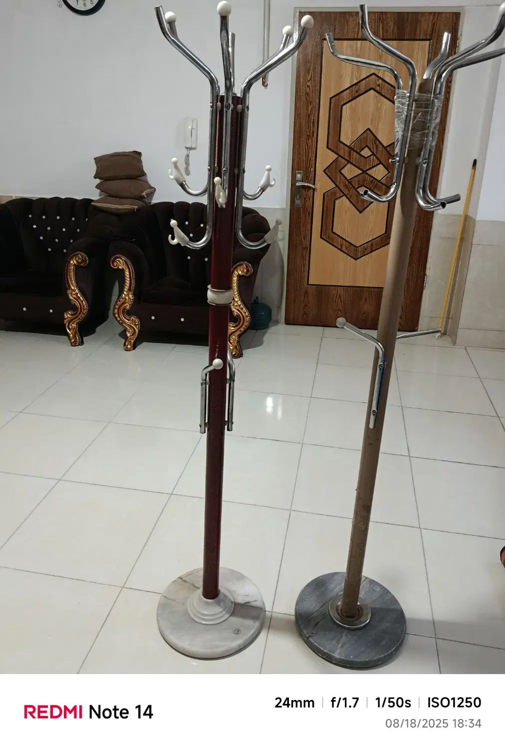 چوب لباسی - رخت آویز - گیره - گیره لباس|بندرخت و رخت‌آویز|اصفهان, امیرعرب|دیوار