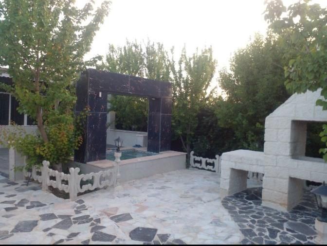 فروش باغ ویلا با مجوز سند   معاوضه آپارتمان،ویلایی|فروش خانه و ویلا|اصفهان, شهرک سلامت|دیوار